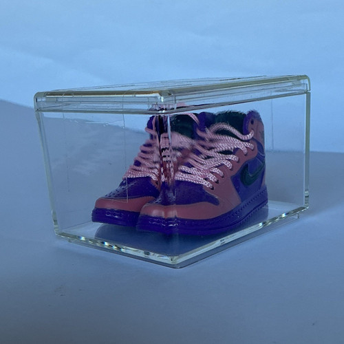 Nike mini air jordan figurine - mini,