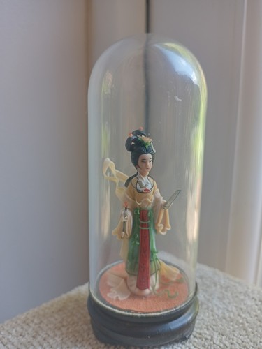Miniature geisha figurine - miniature,
