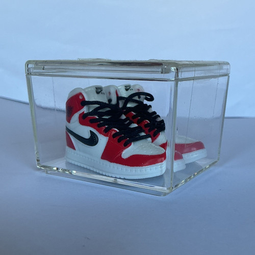 Nike mini air jordan figurine - nike,