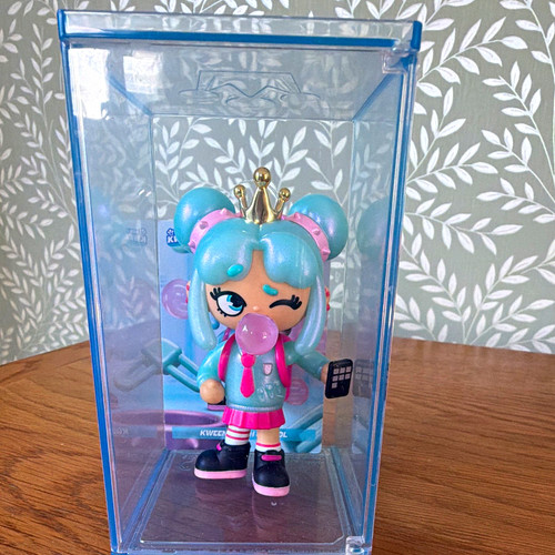 Kweenie character figurine - kweenie,